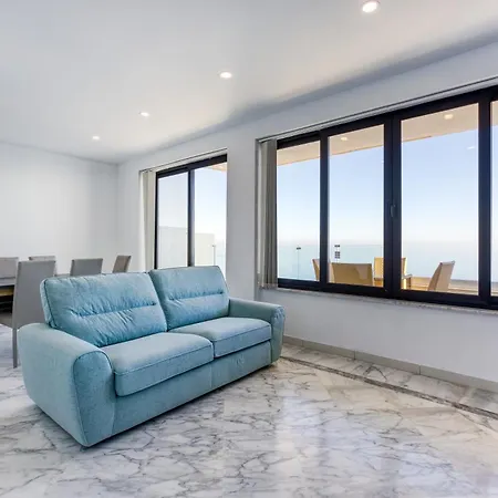 Apartamento Seafront 3br In With Private Balcony By 360 Estates