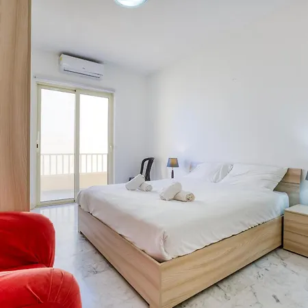 Seafront 3br In With Private Balcony By 360 Estates * Sliema